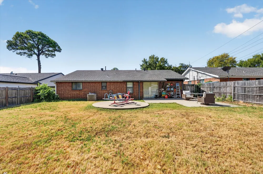 1007 Wildwood Drive Arlington, TX 76011