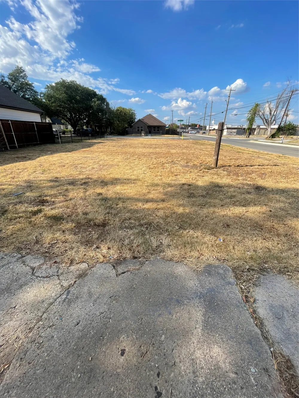 516 S Edgewood Terrace Fort Worth, TX 76103
