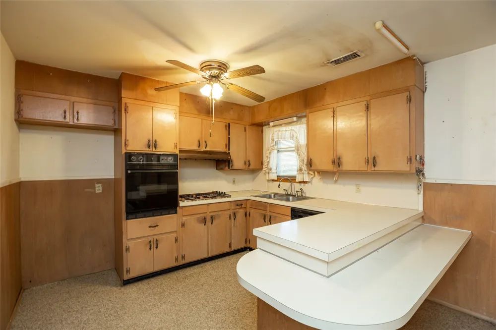 736 57th Street Waco, TX 76710