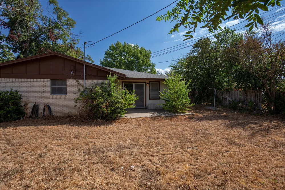 736 57th Street Waco, TX 76710