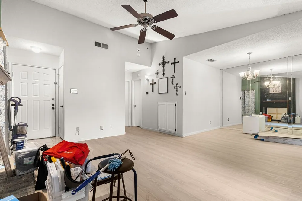 1201 Calico Lane #2024 Arlington, TX 76011
