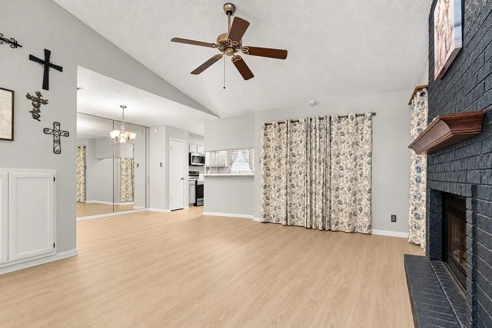 1201 Calico Lane #2024 Arlington, TX 76011