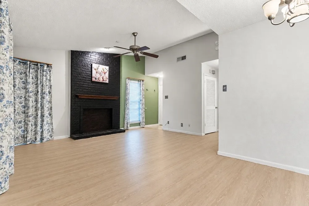 1201 Calico Lane #2024 Arlington, TX 76011