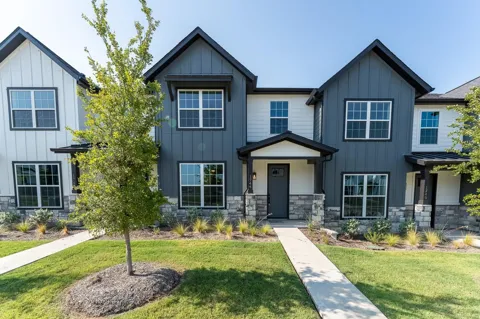 1744 Palladio Loop