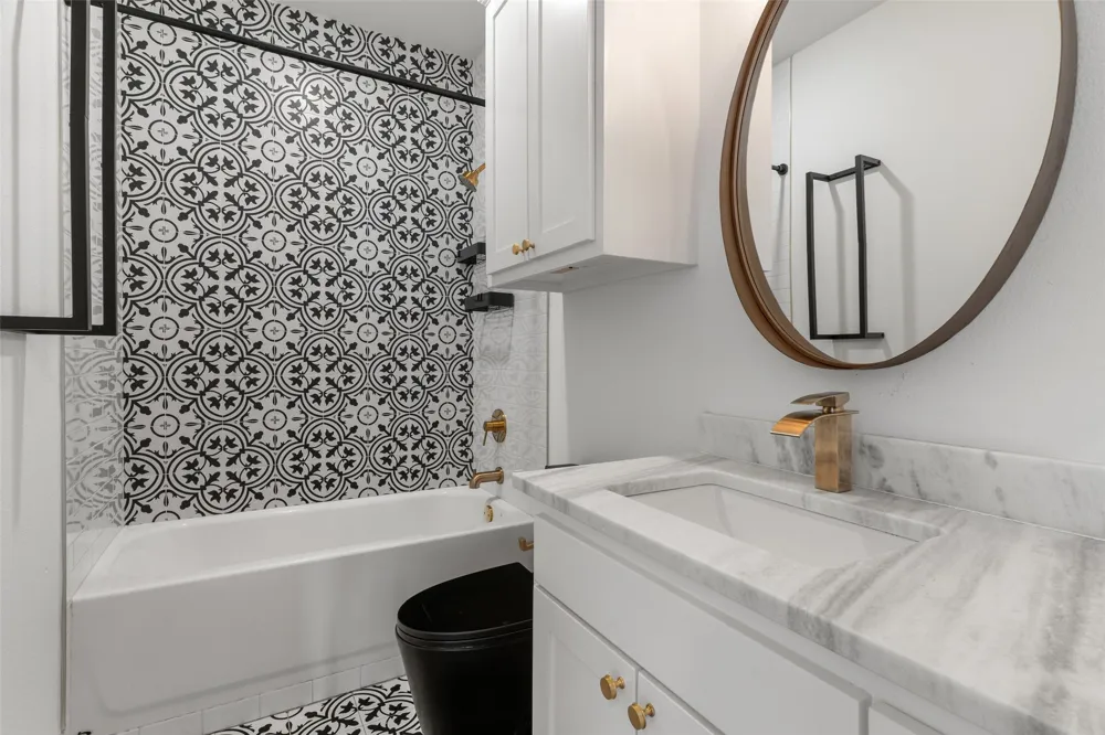 9053 Quarry Hill Court Fort Worth, TX 76179