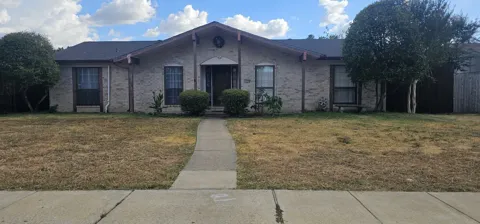 1806 Goliad Drive