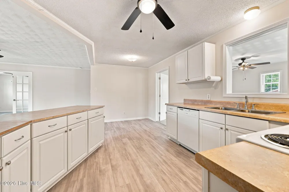 17 Old Fort Shores Road Chocowinity, NC 27817