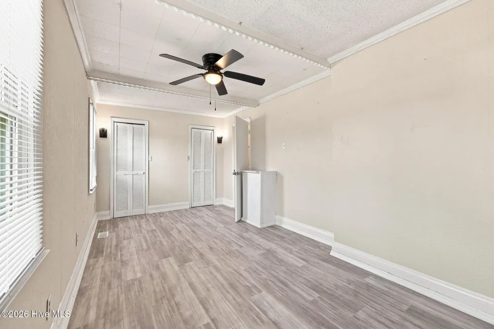 17 Old Fort Shores Road Chocowinity, NC 27817
