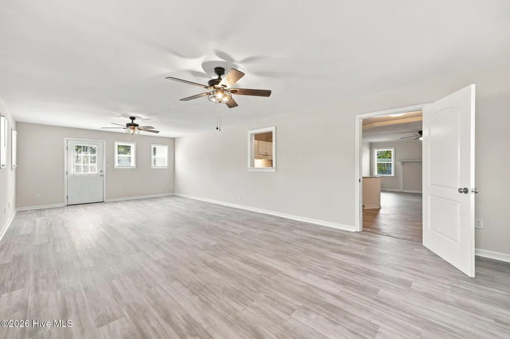 17 Old Fort Shores Road Chocowinity, NC 27817