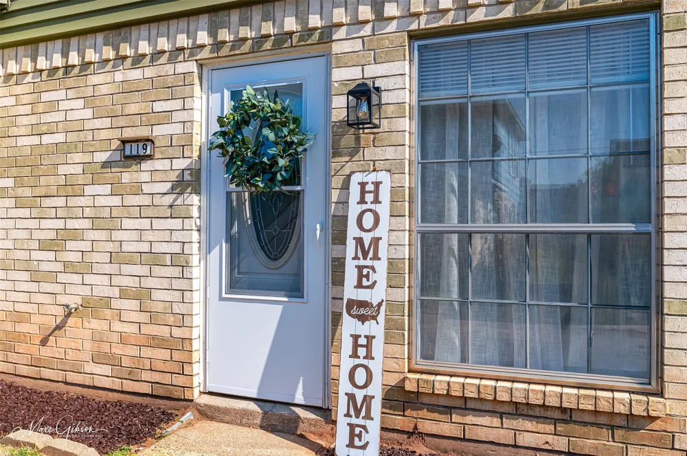 119 Carriage Square Drive Bossier City, LA 71112