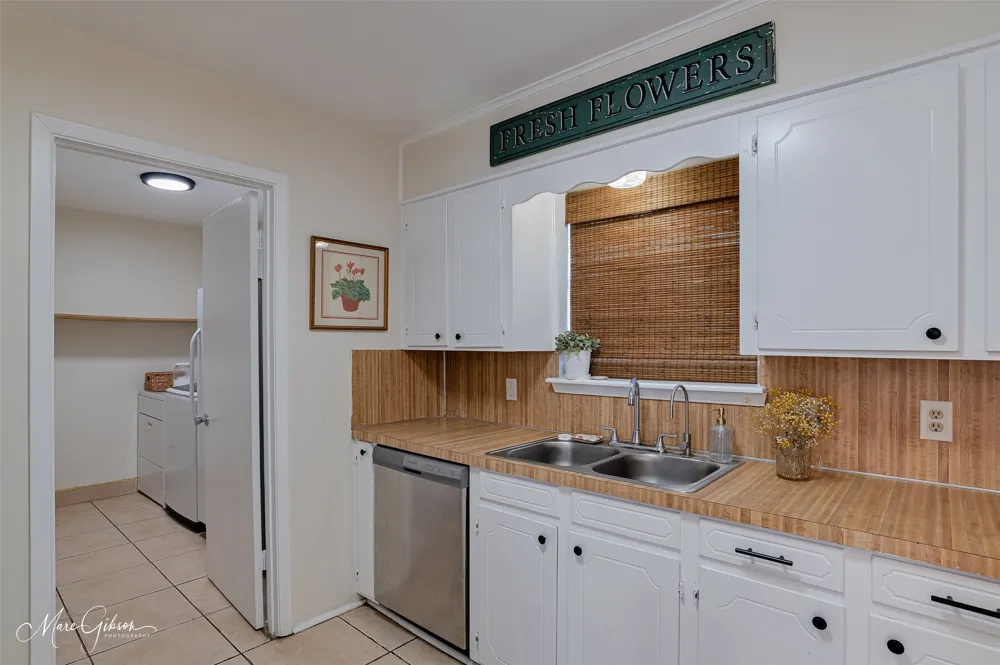 119 Carriage Square Drive Bossier City, LA 71112