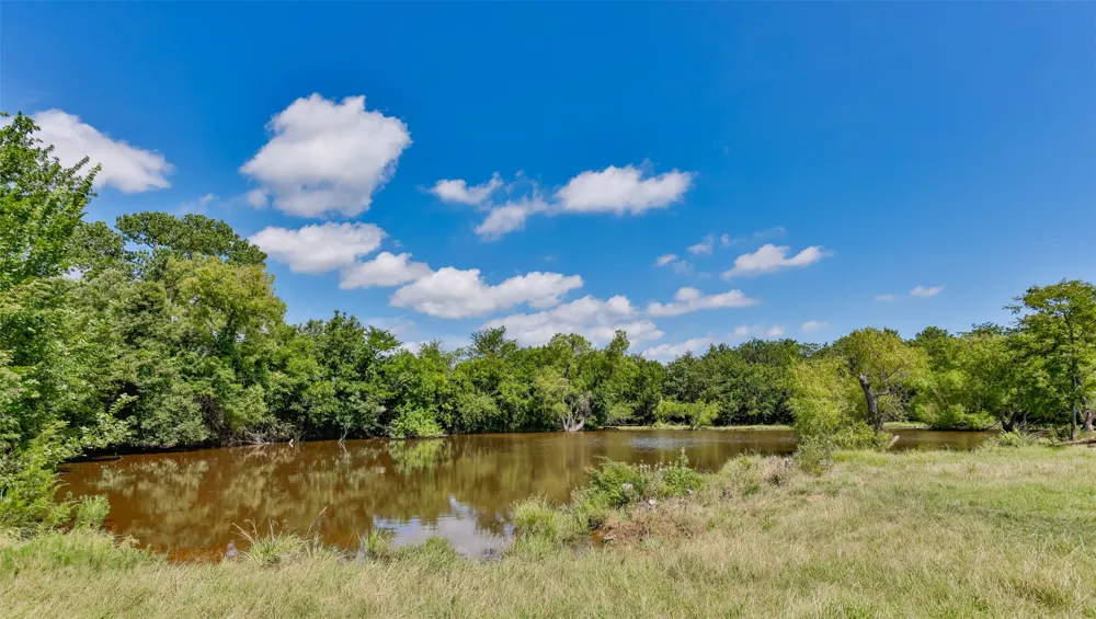 578 County Road 134 Gainesville, TX 76240