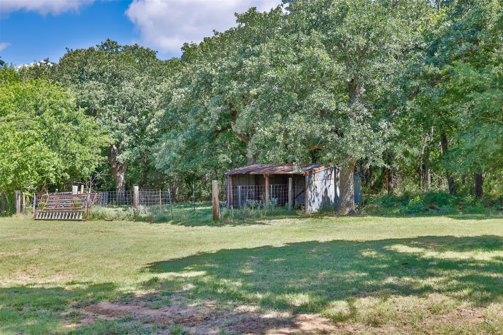 578 County Road 134 Gainesville, TX 76240