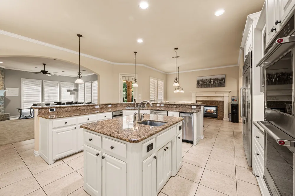 533 Round Hollow Lane Southlake, TX 76092