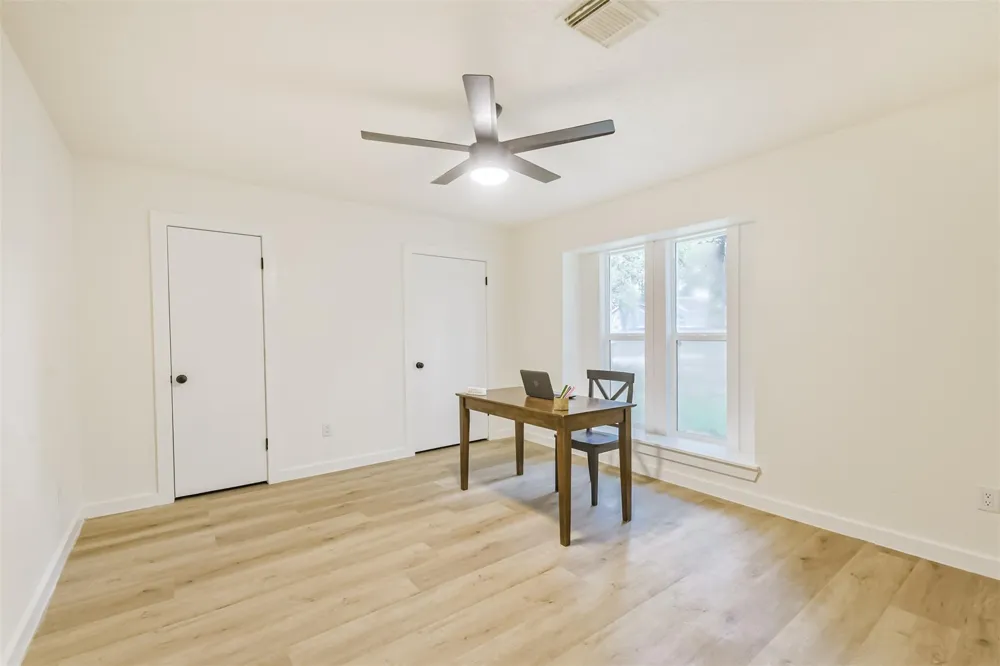 91 April Wind Drive S Montgomery, TX 77356