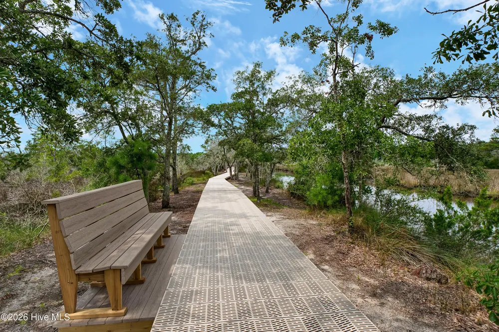 506 W Red Head Circle Sneads Ferry, NC 28460
