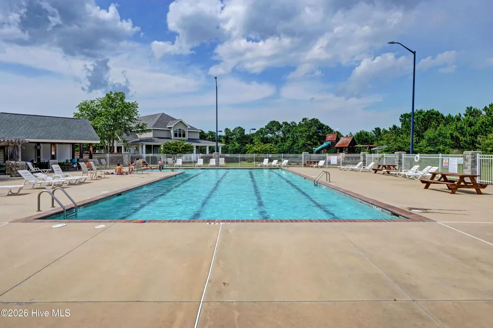 506 W Red Head Circle Sneads Ferry, NC 28460