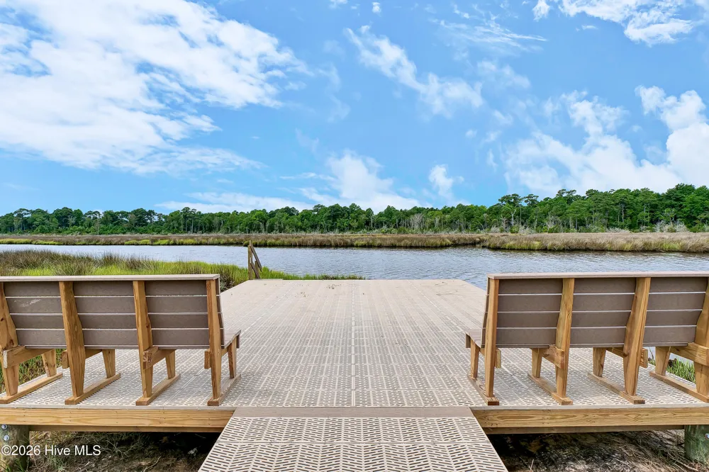 506 W Red Head Circle Sneads Ferry, NC 28460