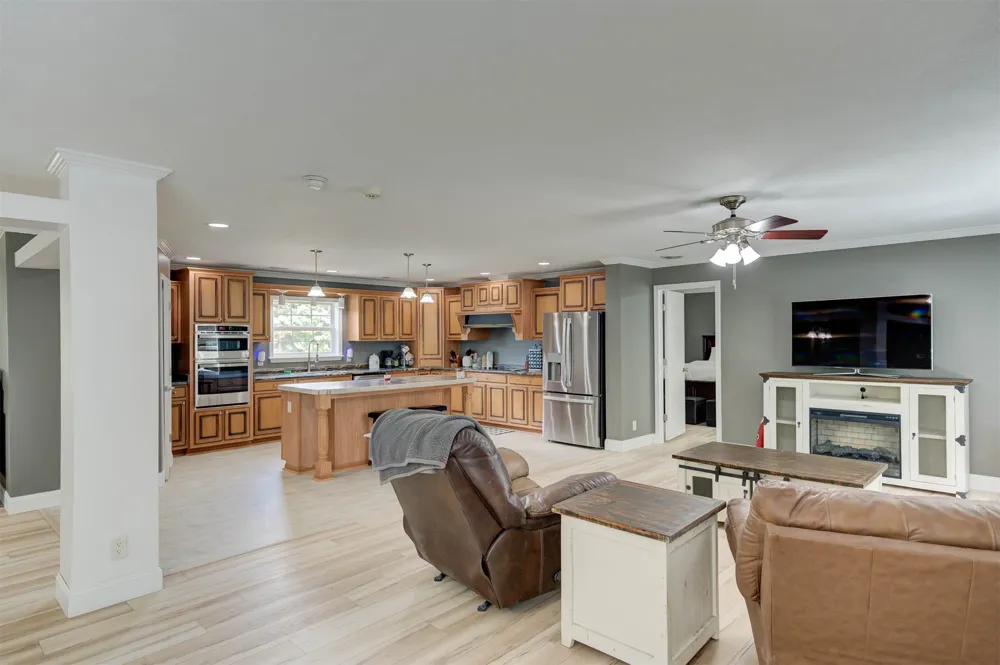 7250 Brownstone Road Greenwood, LA 71033