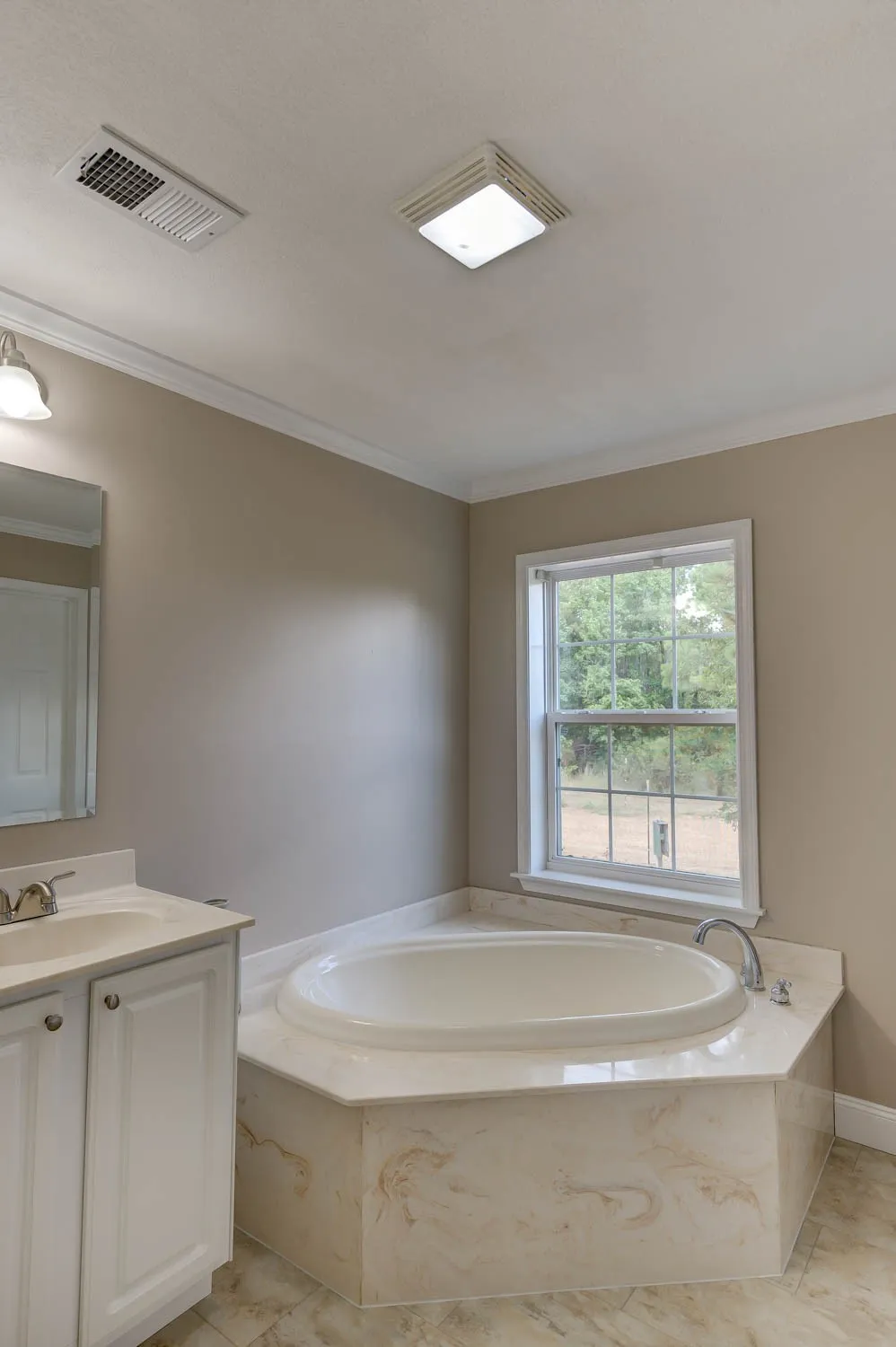 7250 Brownstone Road Greenwood, LA 71033