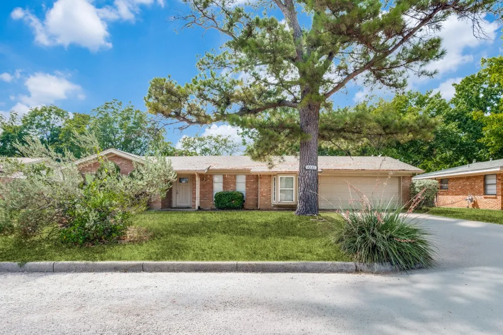 4221 Ashmore Drive North Richland Hills, TX 76180