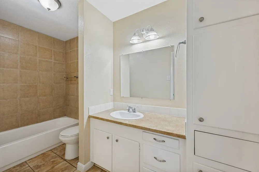4221 Ashmore Drive North Richland Hills, TX 76180