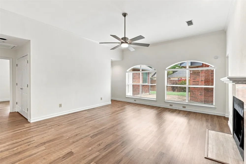 2126 Greenstone Trail Carrollton, TX 75010