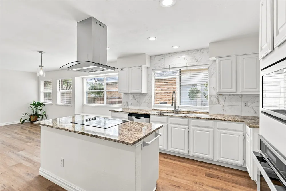 2126 Greenstone Trail Carrollton, TX 75010