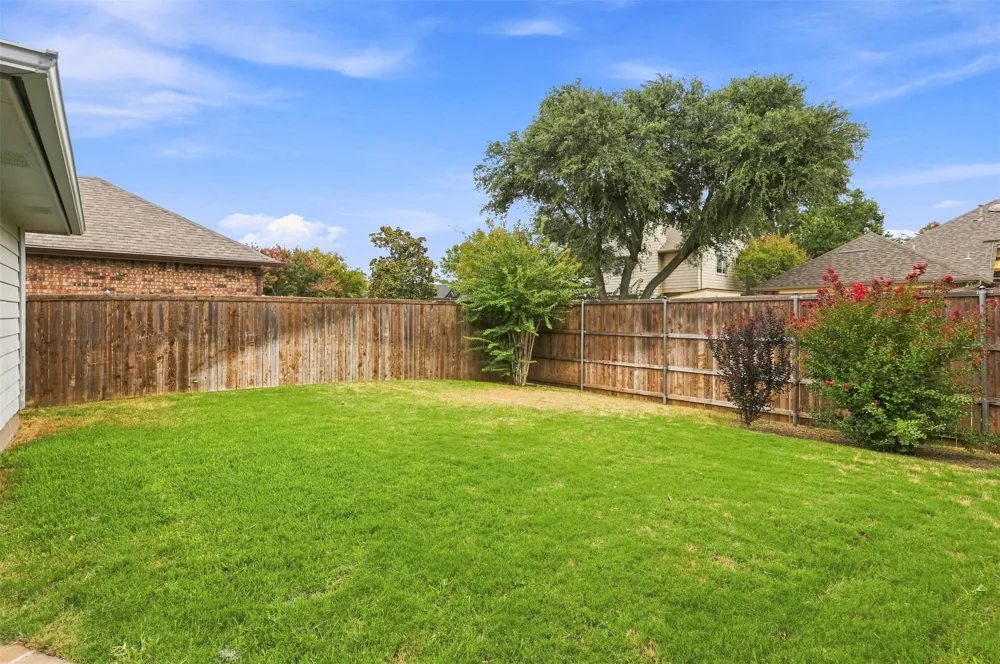 2126 Greenstone Trail Carrollton, TX 75010
