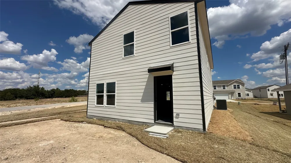 7350 Mistletoe Trail Granbury, TX 76048