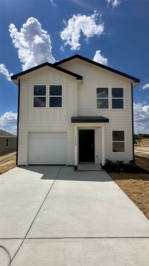 7350 Mistletoe Trail