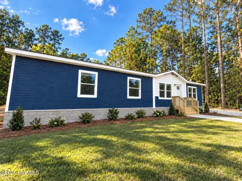 577 Colonial Landing Road SE