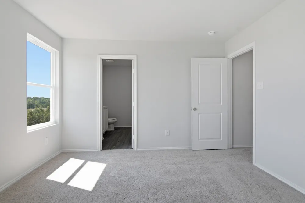 318 Azalea Trail Granbury, TX 76048