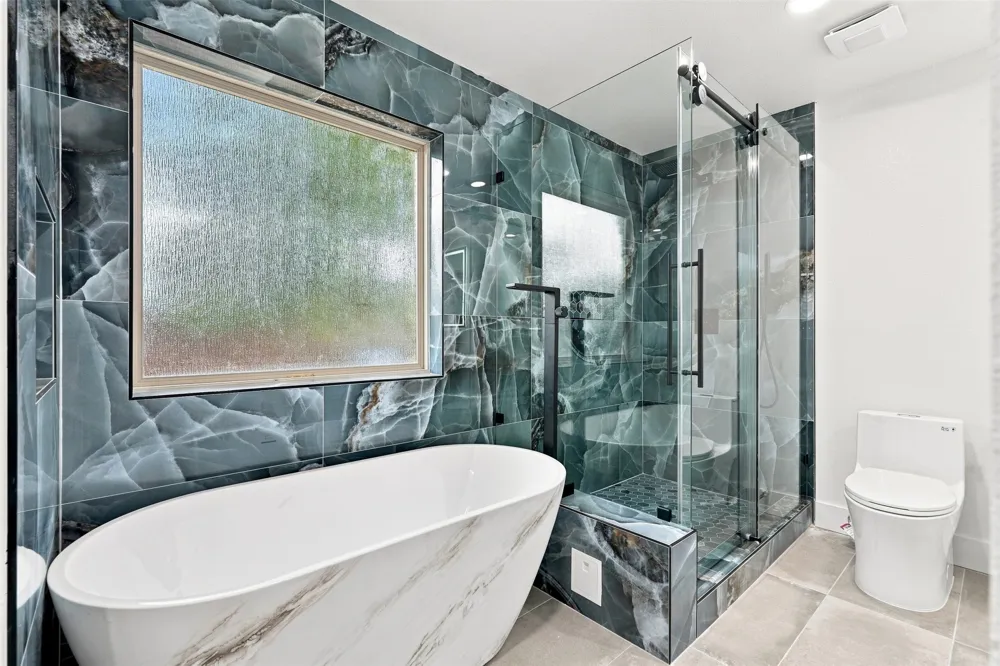 305 Bellmeade Drive Garland, TX 75040