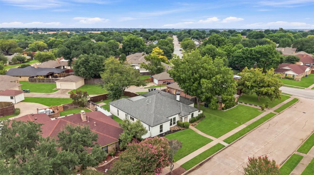 305 Bellmeade Drive Garland, TX 75040