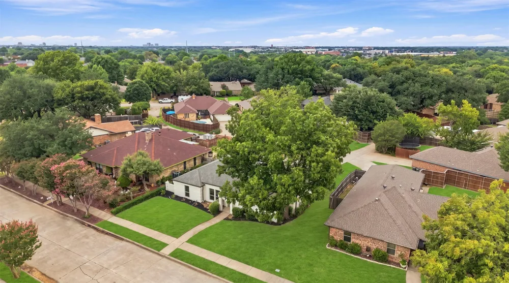 305 Bellmeade Drive Garland, TX 75040