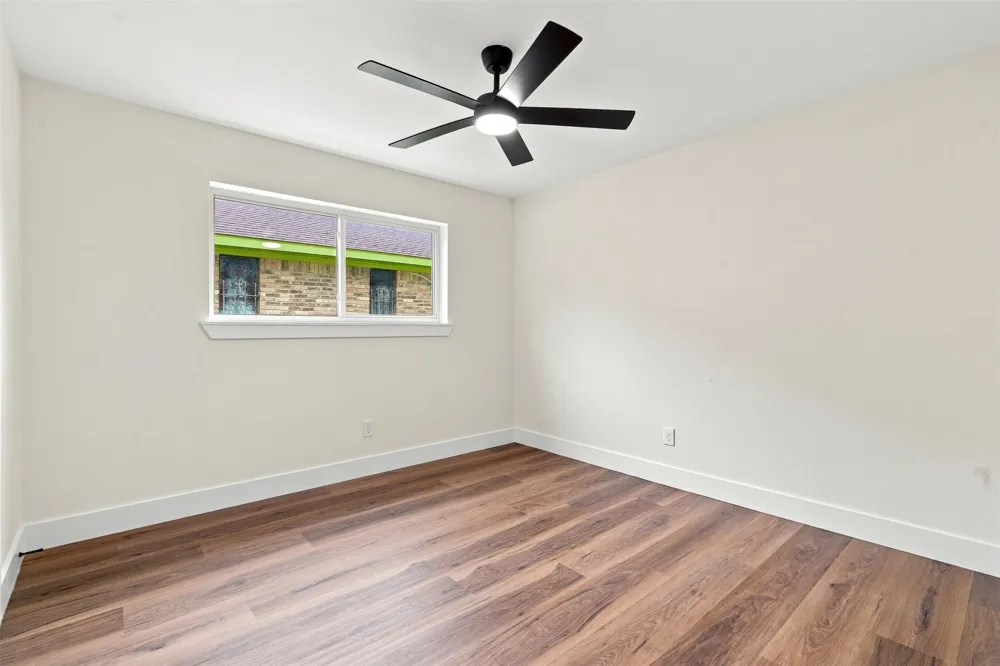 305 Bellmeade Drive Garland, TX 75040