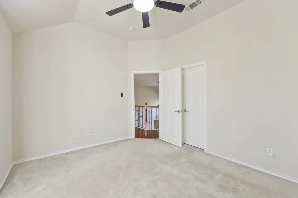 5828 Ivy Glen Drive Grand Prairie, TX 75052