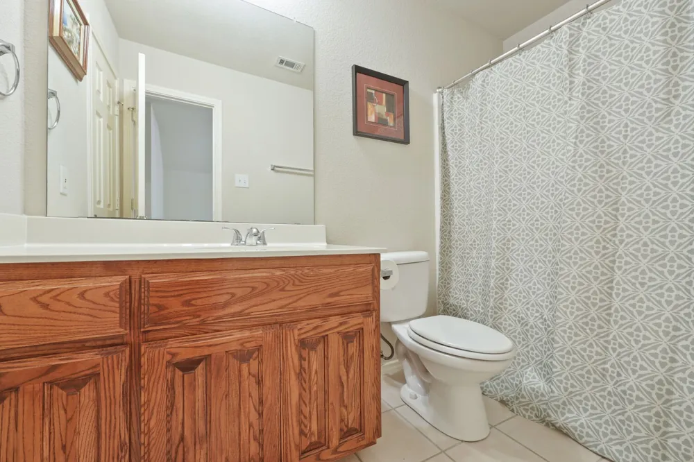 5828 Ivy Glen Drive Grand Prairie, TX 75052