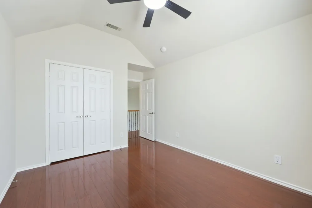 5828 Ivy Glen Drive Grand Prairie, TX 75052