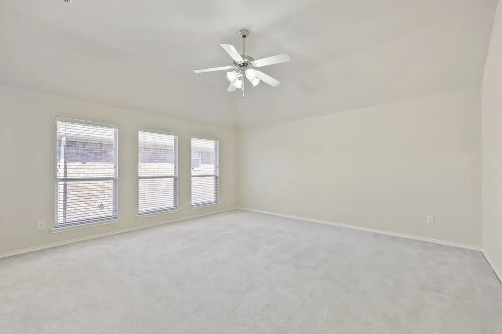 5828 Ivy Glen Drive Grand Prairie, TX 75052