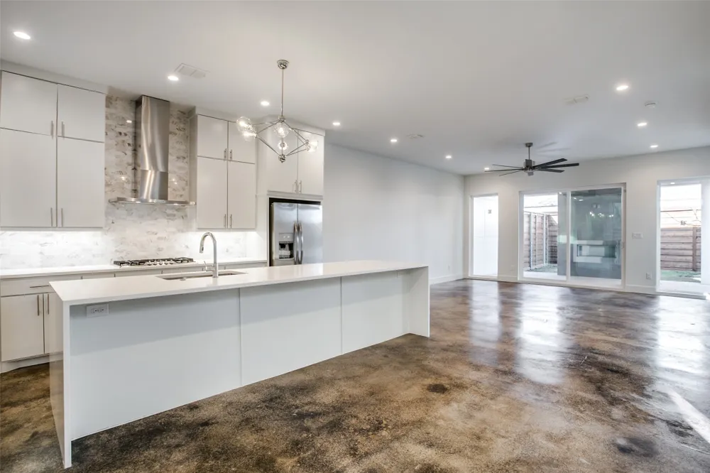 4715 Belmont Avenue Dallas, TX 75204