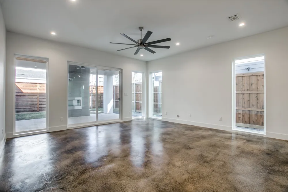 4715 Belmont Avenue Dallas, TX 75204