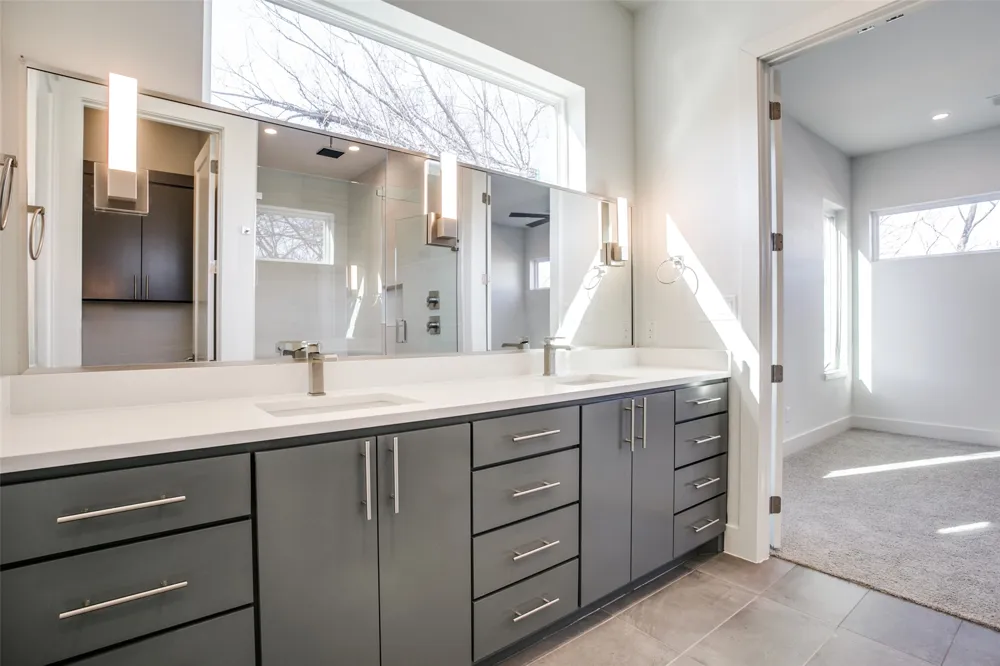 4715 Belmont Avenue Dallas, TX 75204