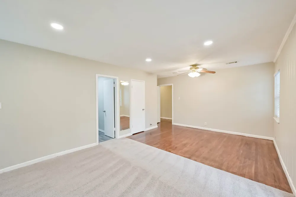 1122 W Park Row Drive Arlington, TX 76013
