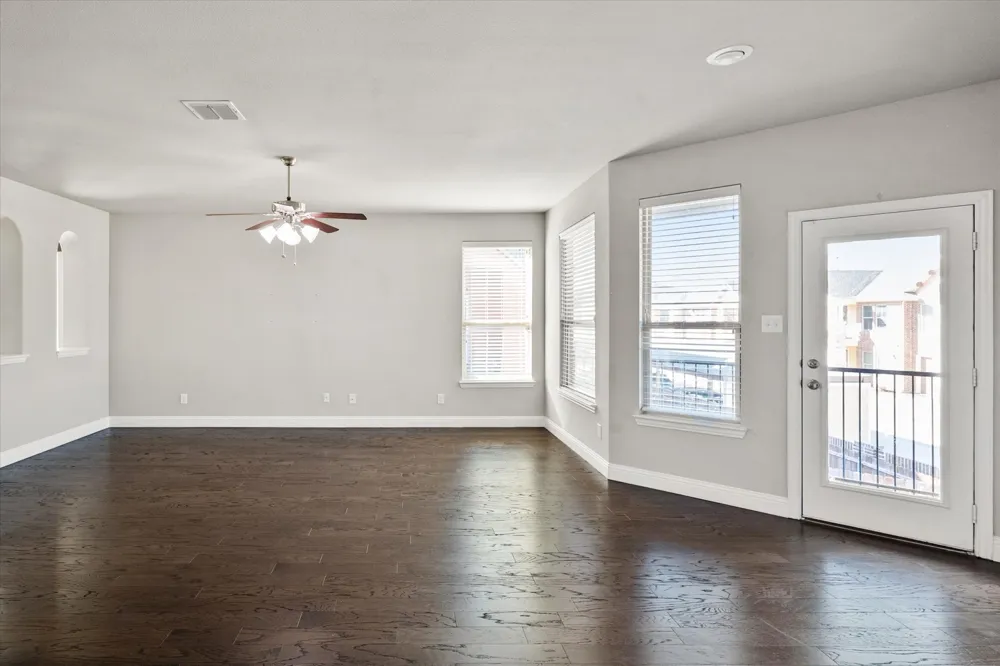 2630 Villa Di Lago #6 Grand Prairie, TX 75054