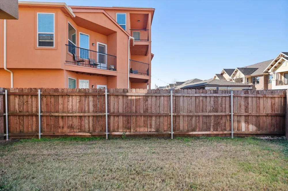 2630 Villa Di Lago #6 Grand Prairie, TX 75054