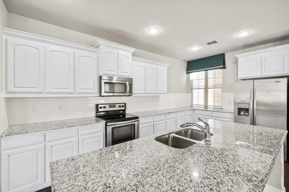 2630 Villa Di Lago #6 Grand Prairie, TX 75054