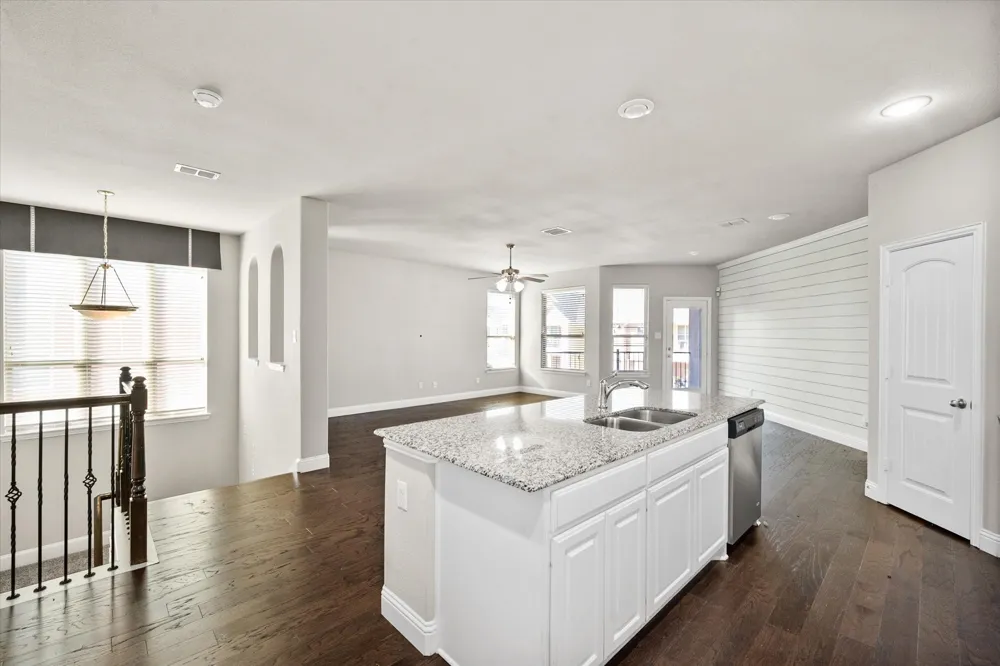 2630 Villa Di Lago #6 Grand Prairie, TX 75054