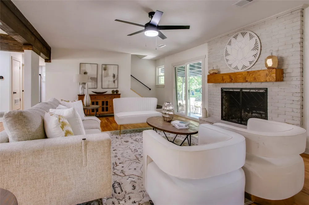 2828 Larkspur Lane Dallas, TX 75233